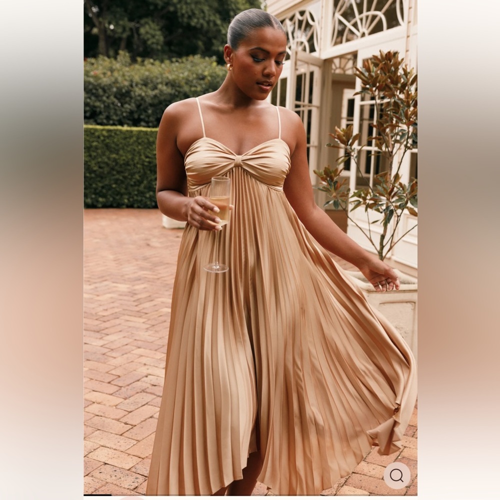 Gold Vikki Pleated Maxi Dress